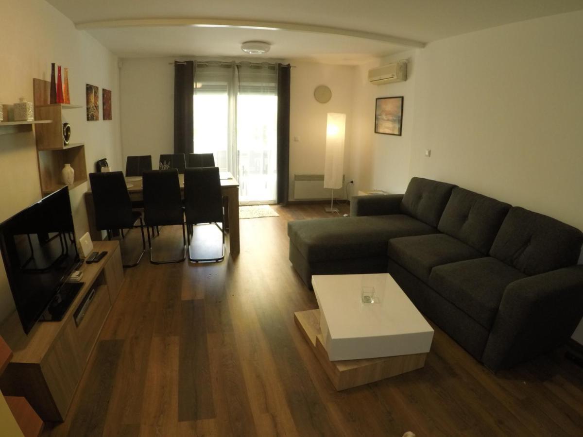 Apartment Zara Dramalj Eksteriør bilde